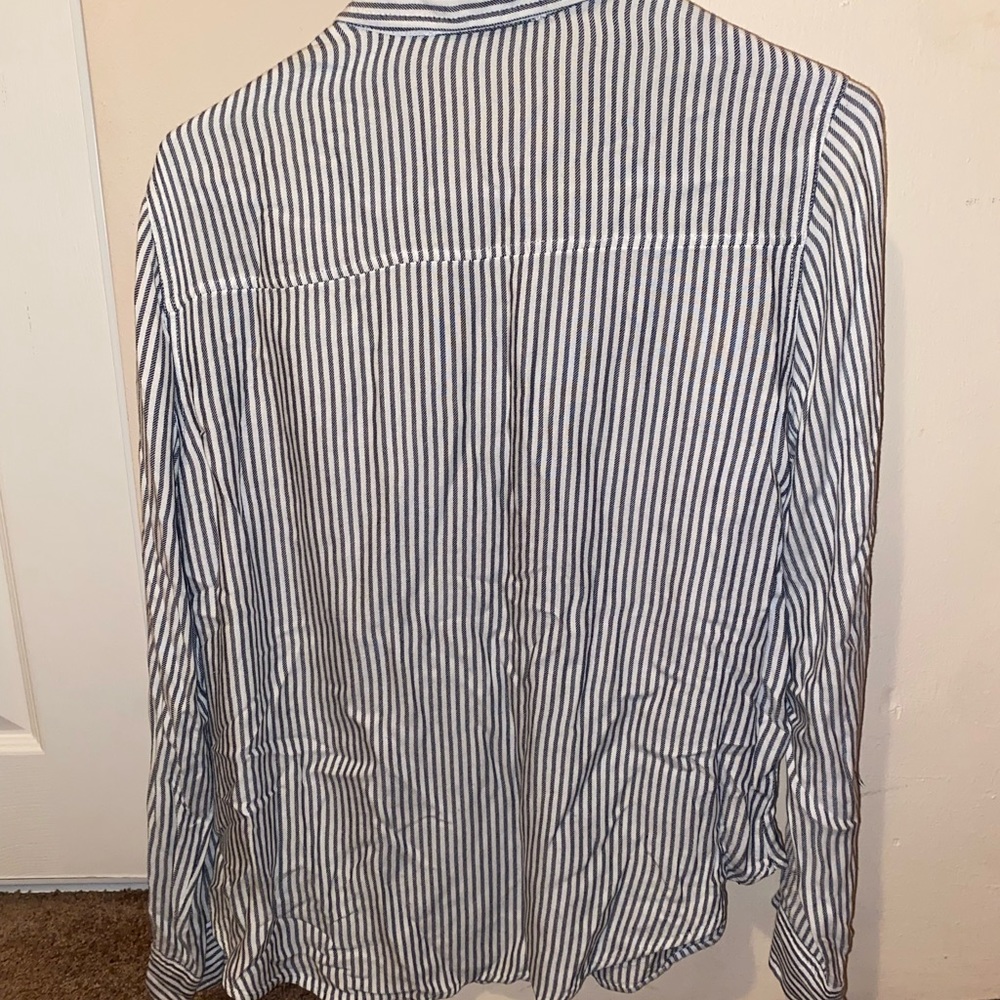 Abercombie button up - Picture 2 of 2